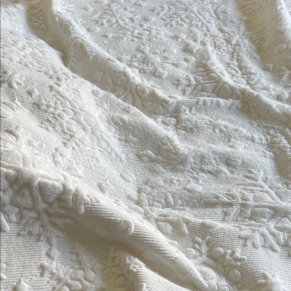 Martha Stewart Ivory Floral Quilt